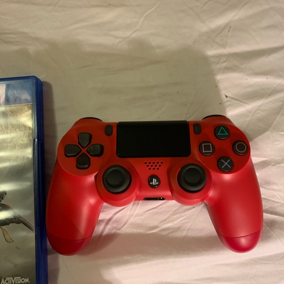 PS4 controller & free game - Picture 2 of 4